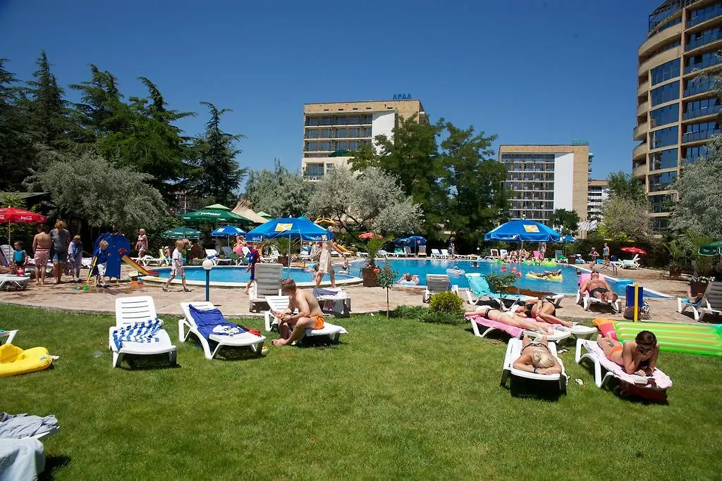 Dunav Hotel Slăntjev Brjag 4*,